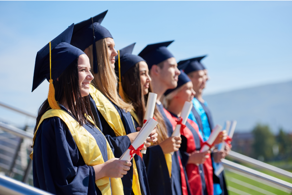 Building Your Future: Tips for Graduating Students in Making Informed Career Choices